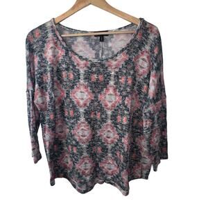 Kristin Nicole Large Lightweight Sweater